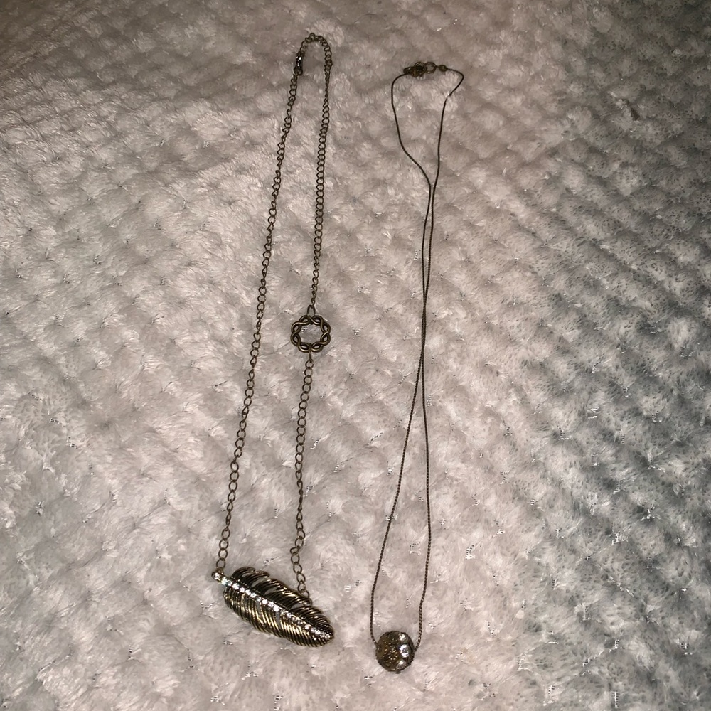 Necklaces - Picture 3 of 6